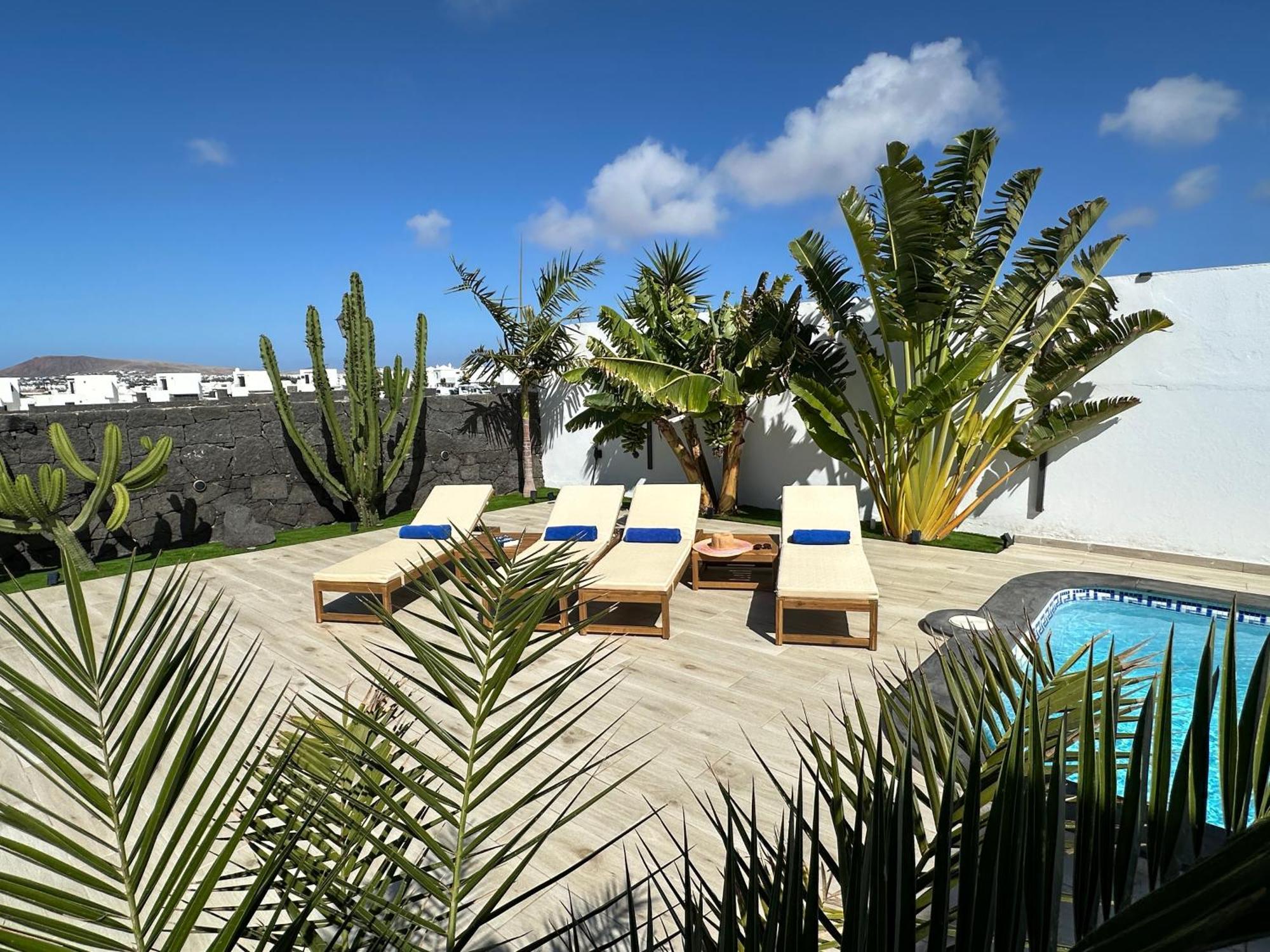 Villa Playa Blanca - Heated Pool, Aircon Exterior foto